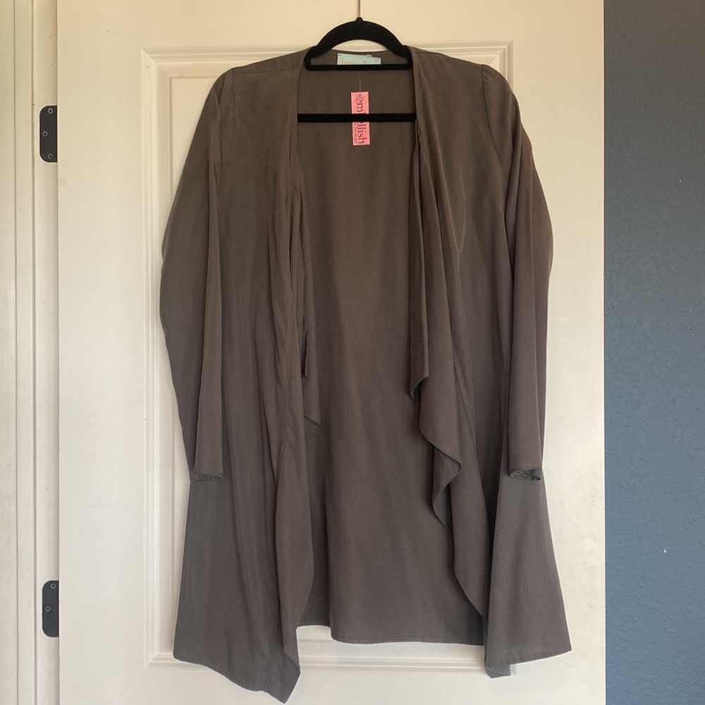 Gray jacket - Picture 3 of 4